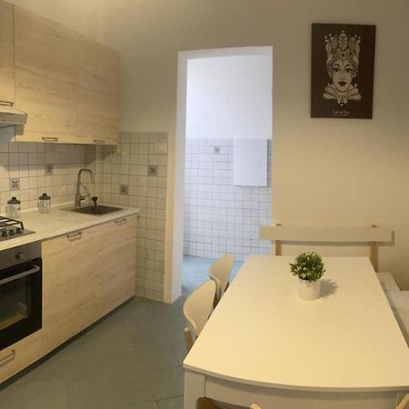 カターニアFranchetti Houseアパートメント エクステリア 写真
