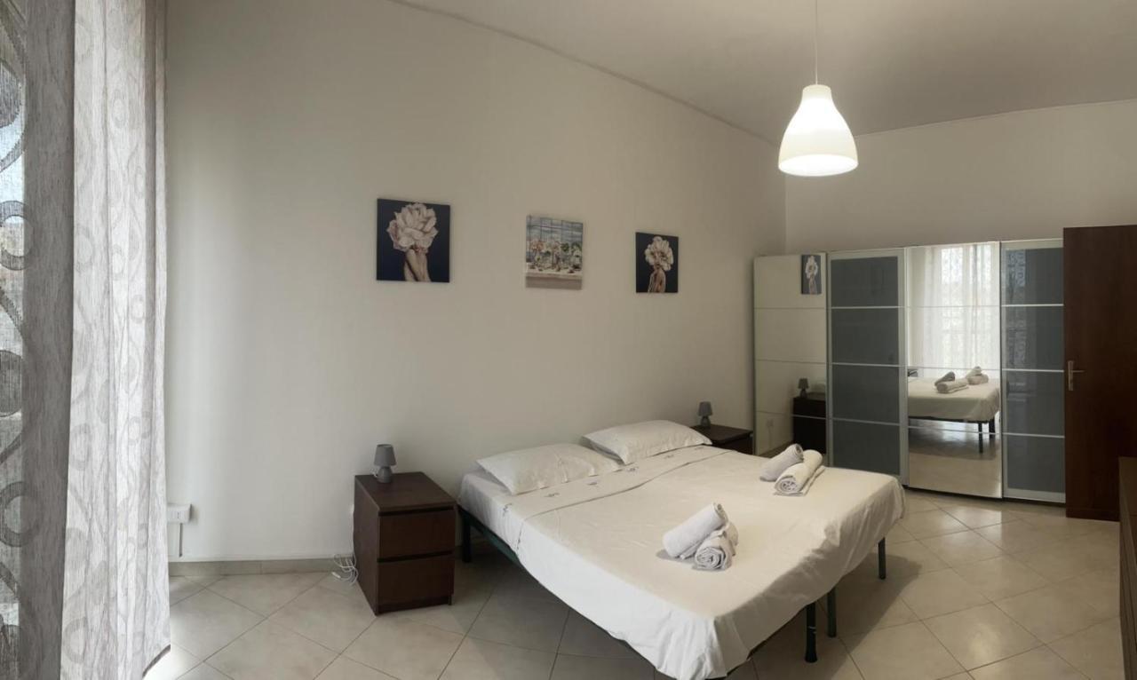カターニアFranchetti Houseアパートメント エクステリア 写真